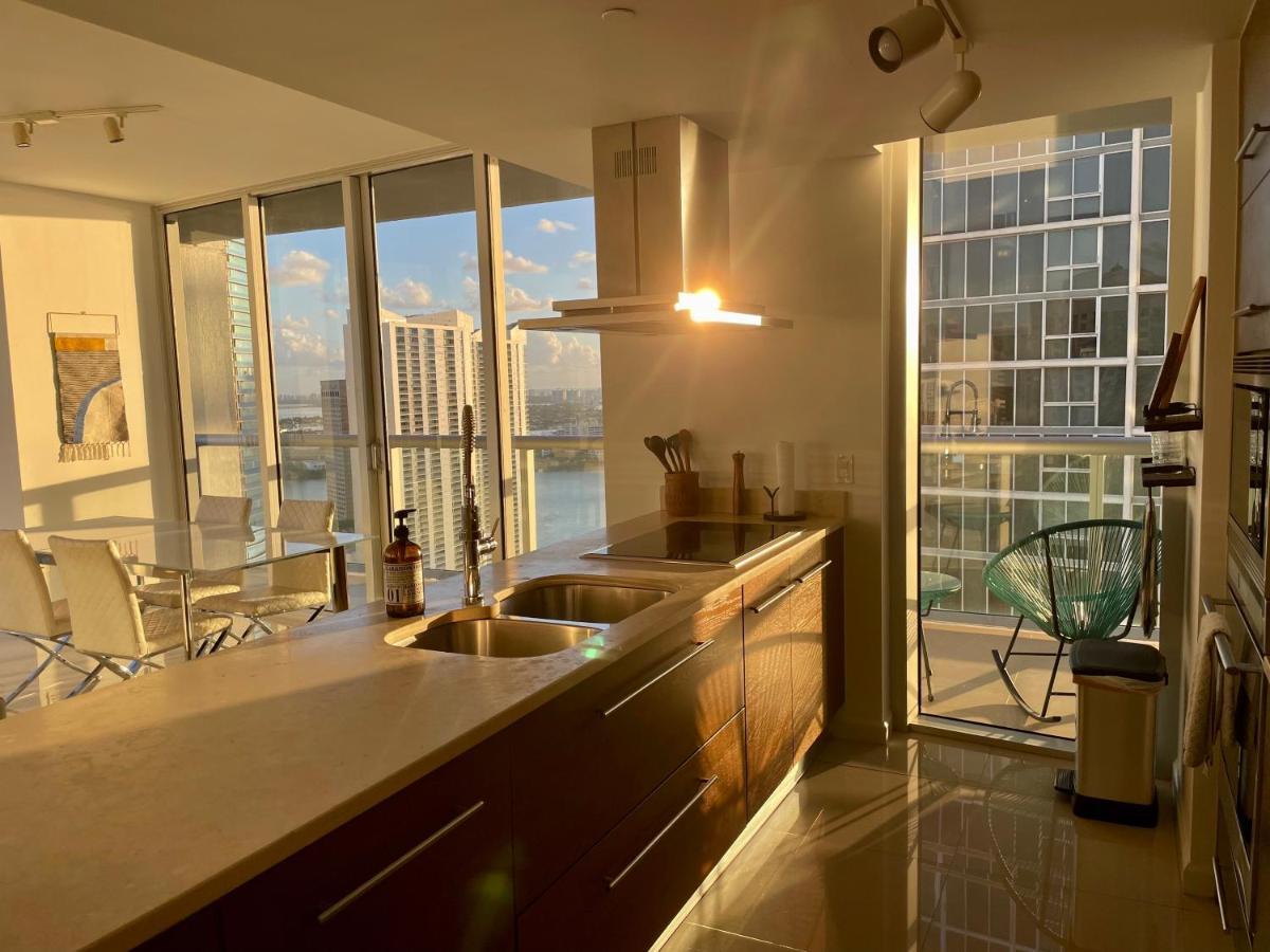 Iconbrickell Tower 3 W Residences Miami Buitenkant foto